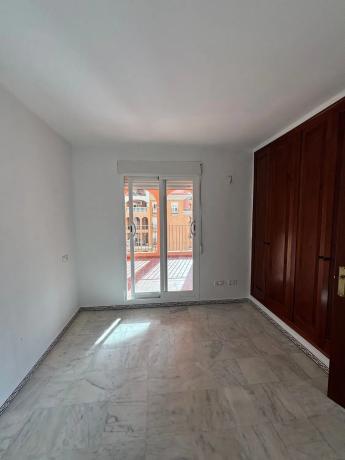 Piso en avenida Roentgen, 7