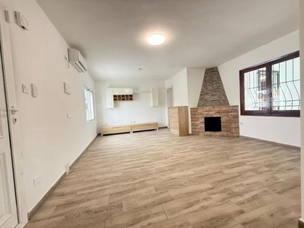 Chalet adosado en Pz Mirlo Del