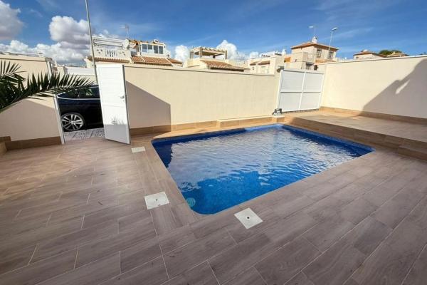 Chalet adosado en calle Marconi, 85