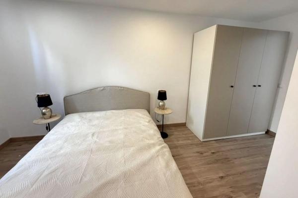 Chalet adosado en calle Marconi, 85