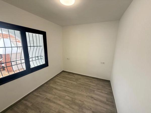 Chalet adosado en Pz Mirlo Del