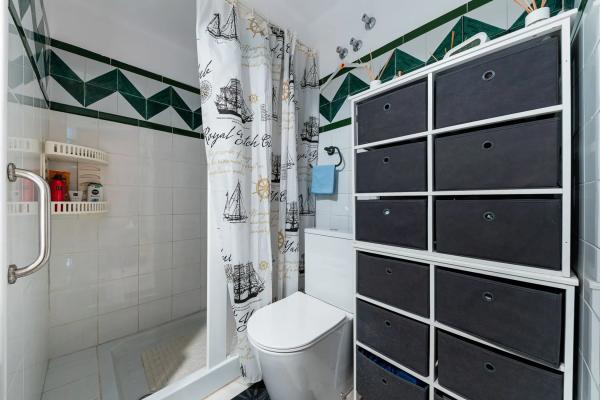 Chalet pareado en Av Roentgen, 6