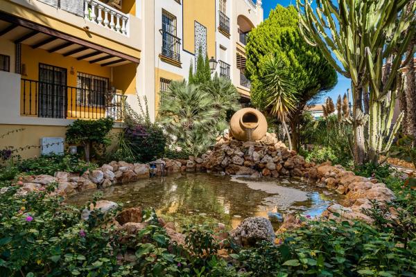 Chalet pareado en Av Roentgen, 6