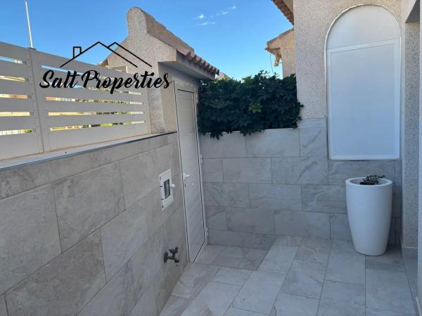 Chalet adosado en calle Gandhi