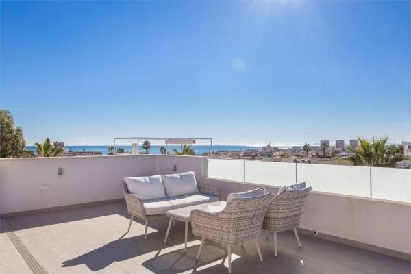 Casa independiente en calle Einstein