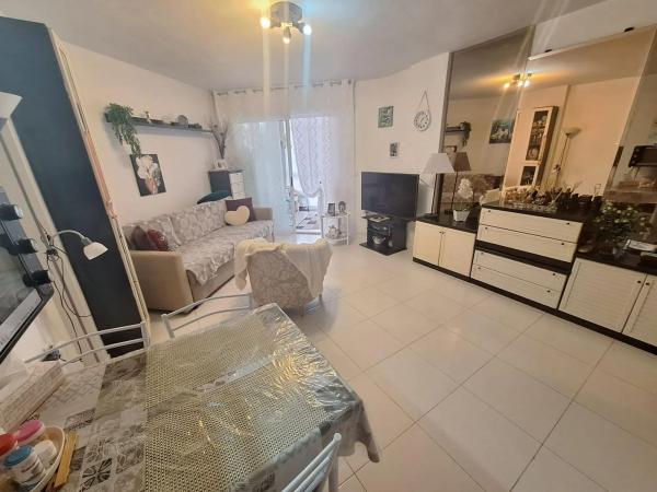 Estudio en Barrio Avenida Habaneras - Curva de Palangre