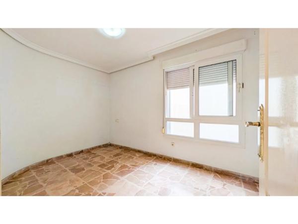 Piso en calle Ramón Gallud