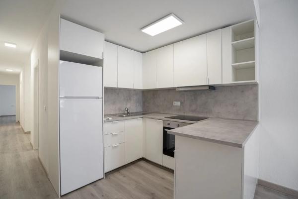 Piso en calle Almudena