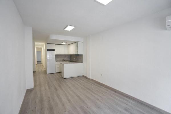 Piso en calle Almudena