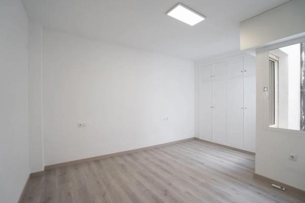 Piso en calle Almudena