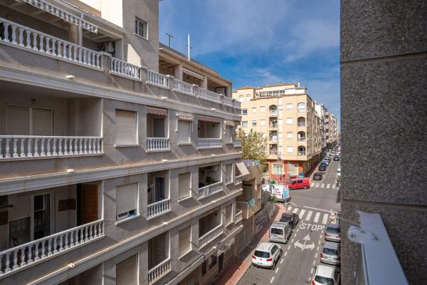 Piso en calle Almudena