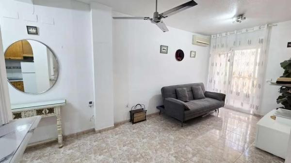 Piso en calle Patricio Zammit, 73