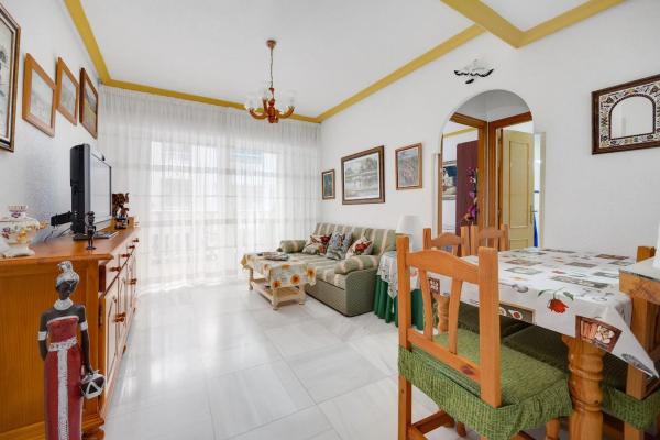 Piso en calle la Sal, 18