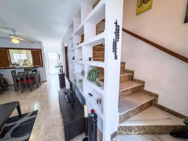 Chalet adosado en calle la Barraca