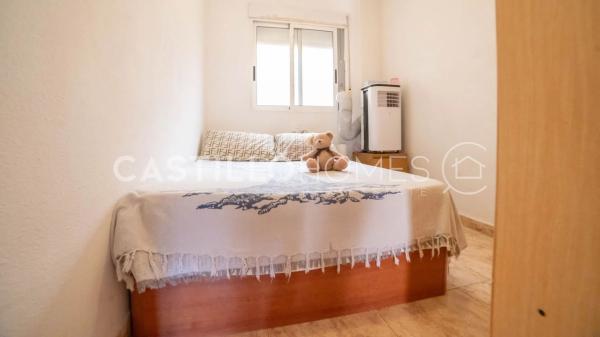 Piso en calle Maestro Francisco Casanovas, 8