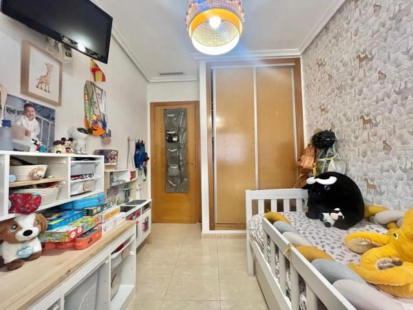 Piso en calle Ramón Gallud, 98