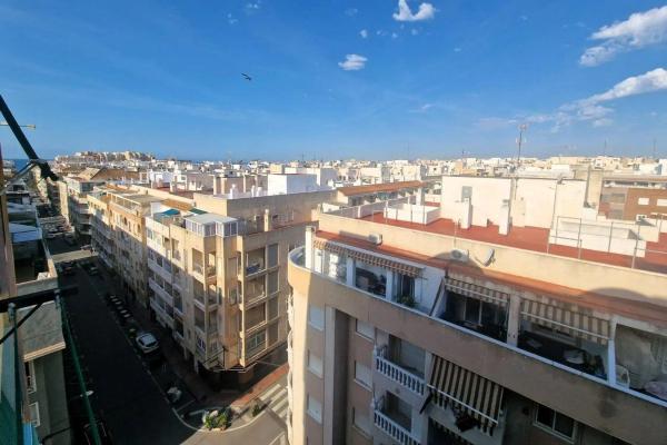 Estudio en calle la Loma, 107