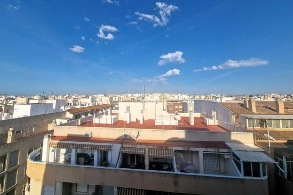 Estudio en calle la Loma, 107