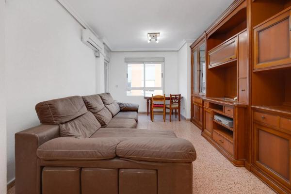 Piso en calle Zoa, 69