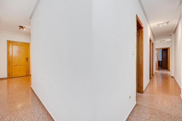 Piso en calle Zoa, 69