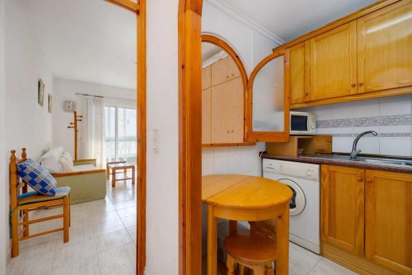 Estudio en calle los Gases, 50