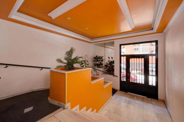 Estudio en calle los Gases, 50