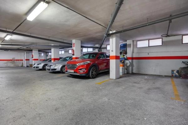 Piso en calle Zoa, 69