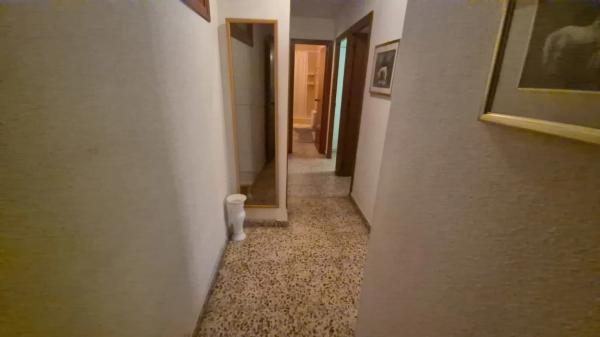 Piso en calle Ramón y Cajal