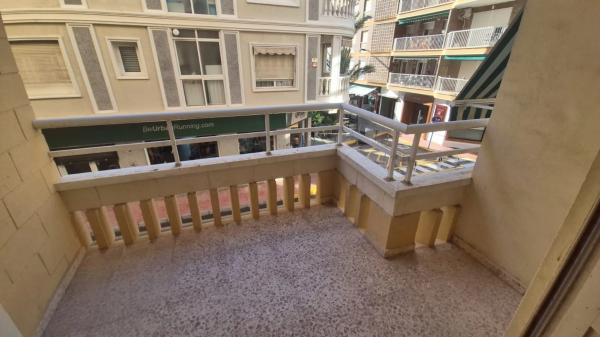 Piso en calle Ramón y Cajal