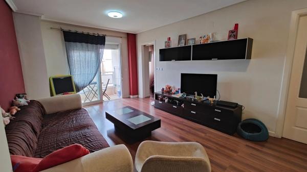 Piso en calle San Pascual, 75