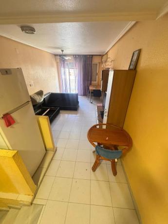 Piso en calle Bergantin, 38