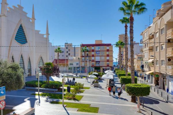 Piso en calle de Pedro Lorca, 57