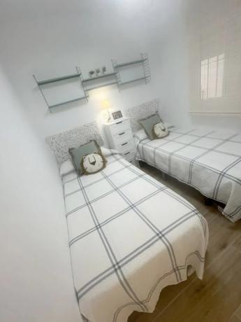 Piso en avenida de las Olas, 27