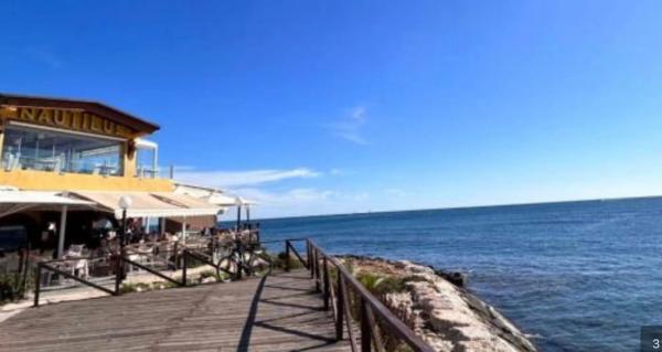 Piso en avenida de las Olas, 27