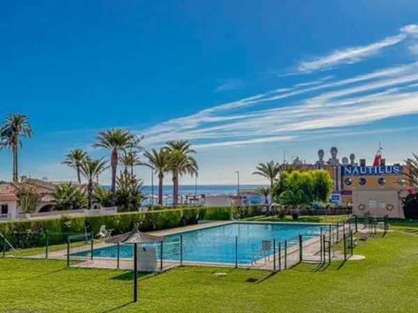 Piso en avenida de las Olas, 27