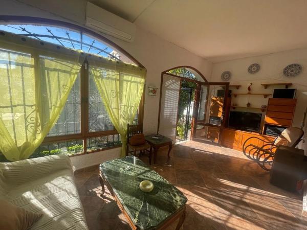 Chalet pareado en calle Pleamar s/n