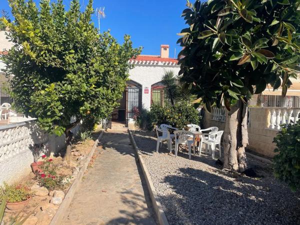 Chalet pareado en calle Pleamar s/n