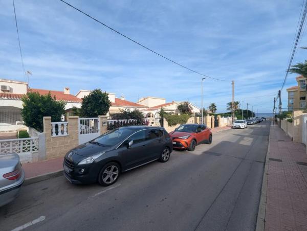 Chalet pareado en calle Pleamar s/n