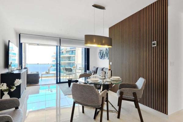 Piso en calle Poseidón, 2