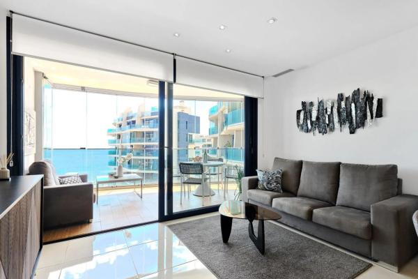 Piso en calle Poseidón, 2