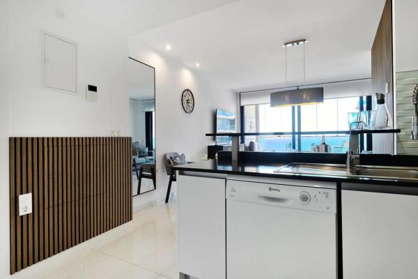 Piso en calle Poseidón, 2