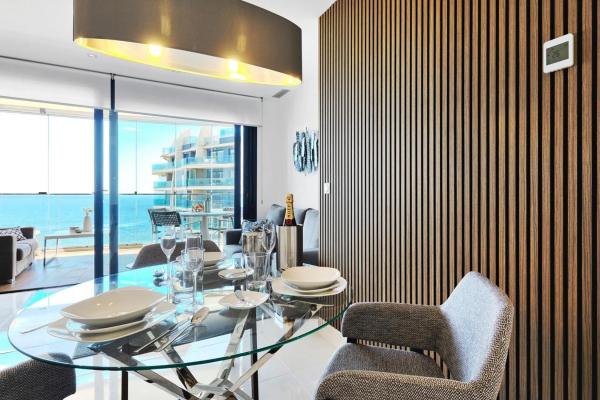 Piso en calle Poseidón, 2