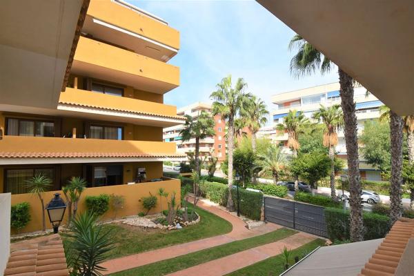 Piso en avenida de las Olas, 7