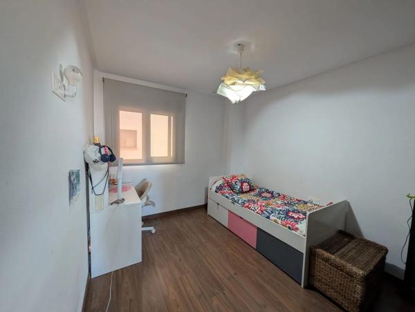 Piso en calle Holanda, 5