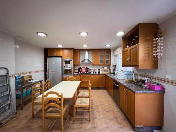 Casa independiente en calle Onil