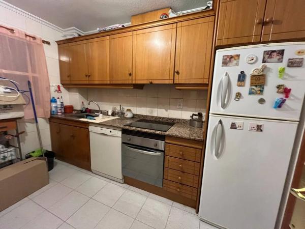 Piso en calle Germans Navarro Caracena