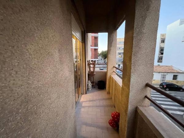 Piso en calle Germans Navarro Caracena