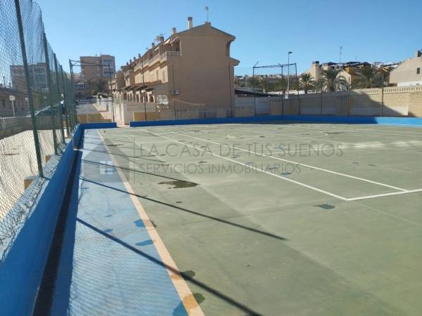 Piso en Arenales del Sol