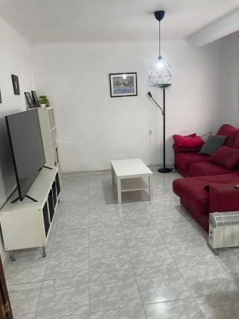 Piso en Barrio Reina Victoria-Miguel Hernández