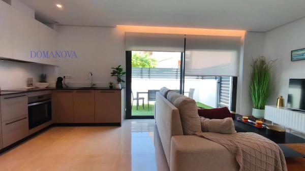 Chalet adosado en calle Josefa Botella Samper